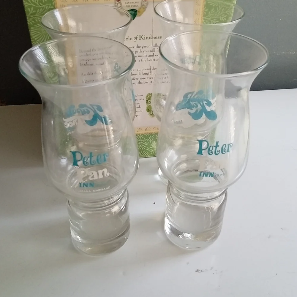 Vintage 1976 Peter Pan Inn Kapok Tree Inn‎ Hurricane Cocktail Glasses Set of 4